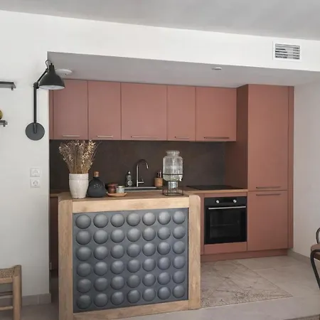Apartamento Spacieux Avec Terrasse En Centre D'uzes