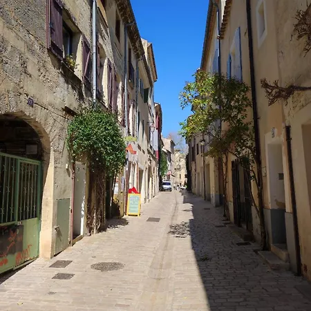 Spacieux Avec Terrasse En Centre D'uzès * Uzès
