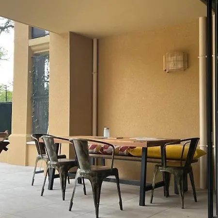 Apartmán Spacieux Avec Terrasse En Centre D'uzes Uzès